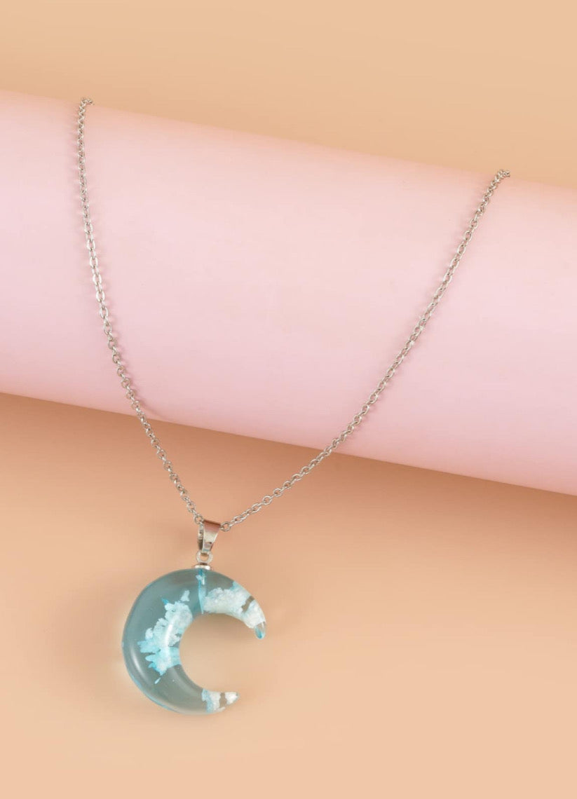 Glowing moon chain necklace🌙(necklace glows in dark)