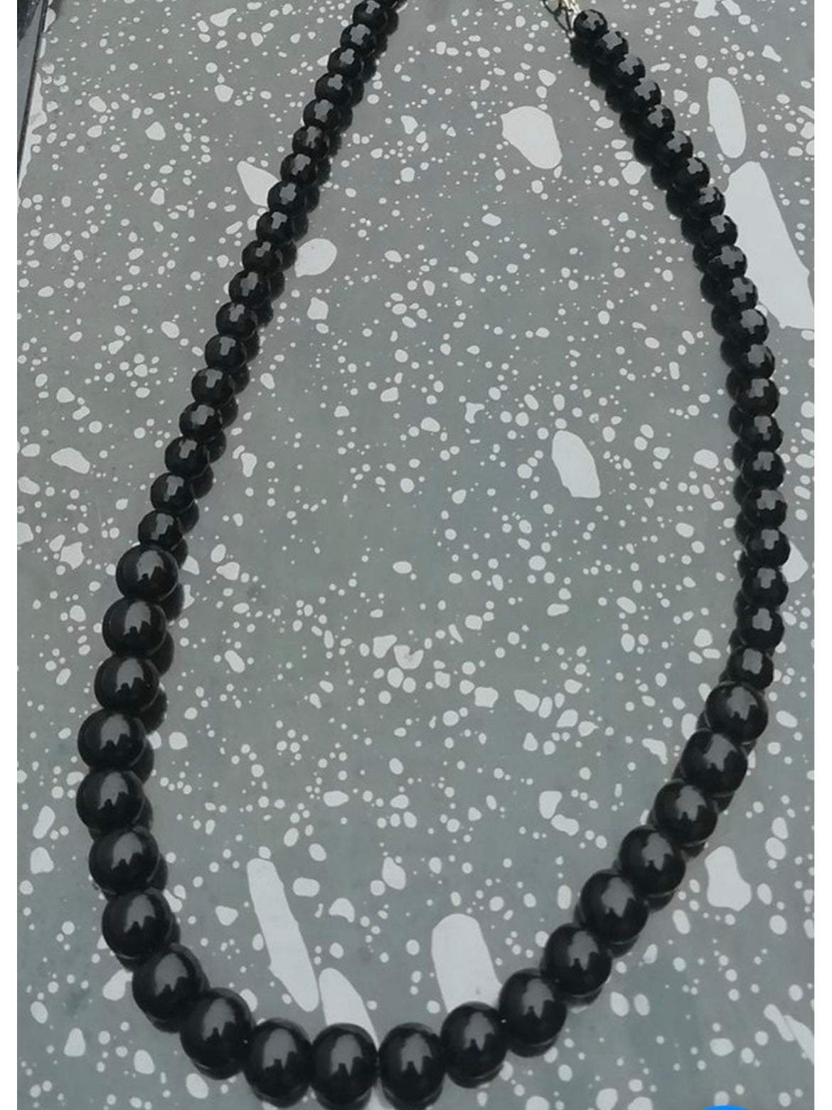 Black beaded necklace π€