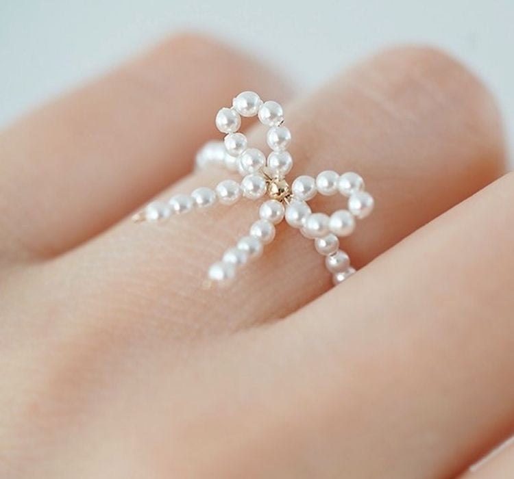 Handmade beaded pearl bow ring π