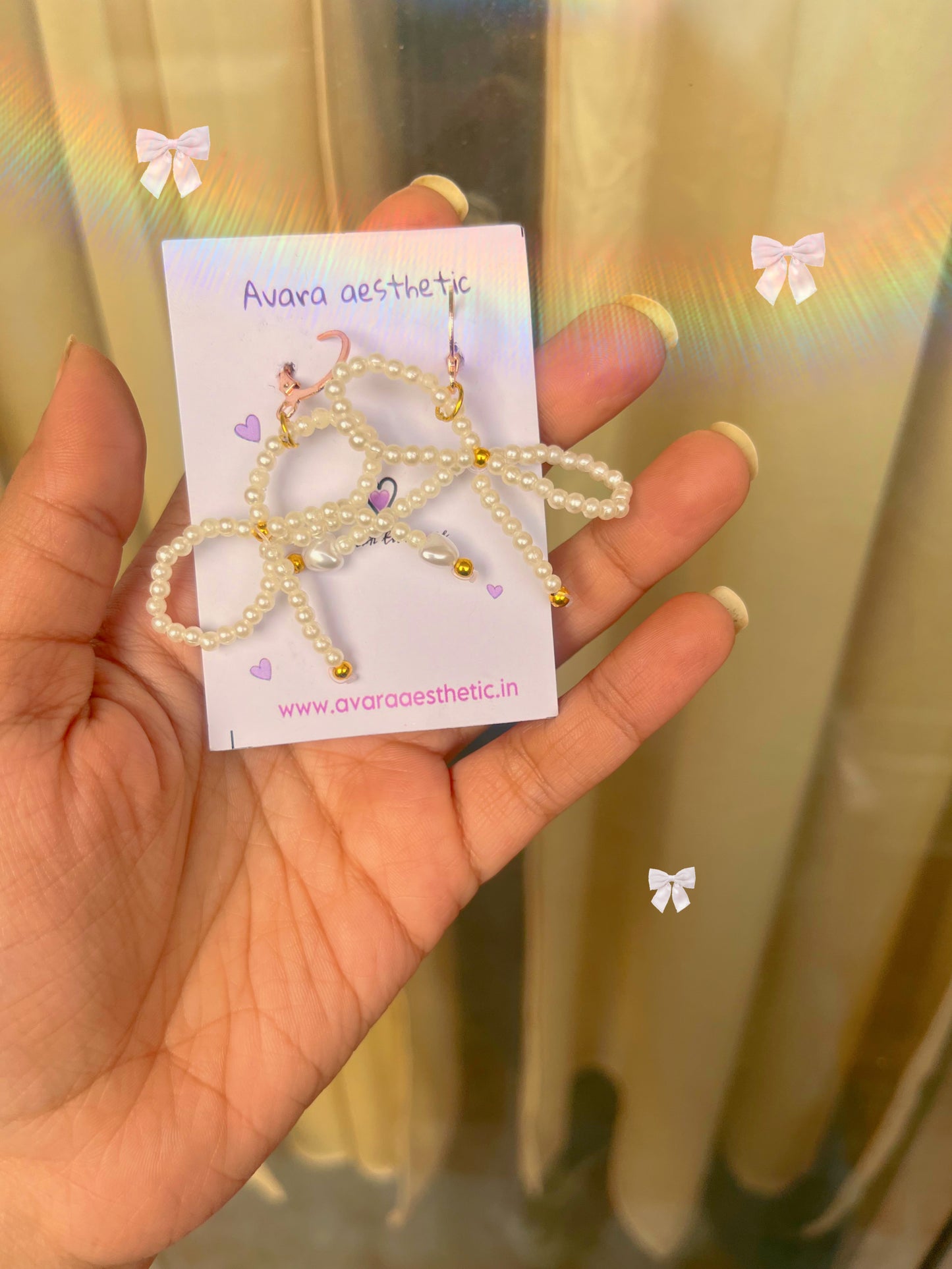 Pearl bow earrings