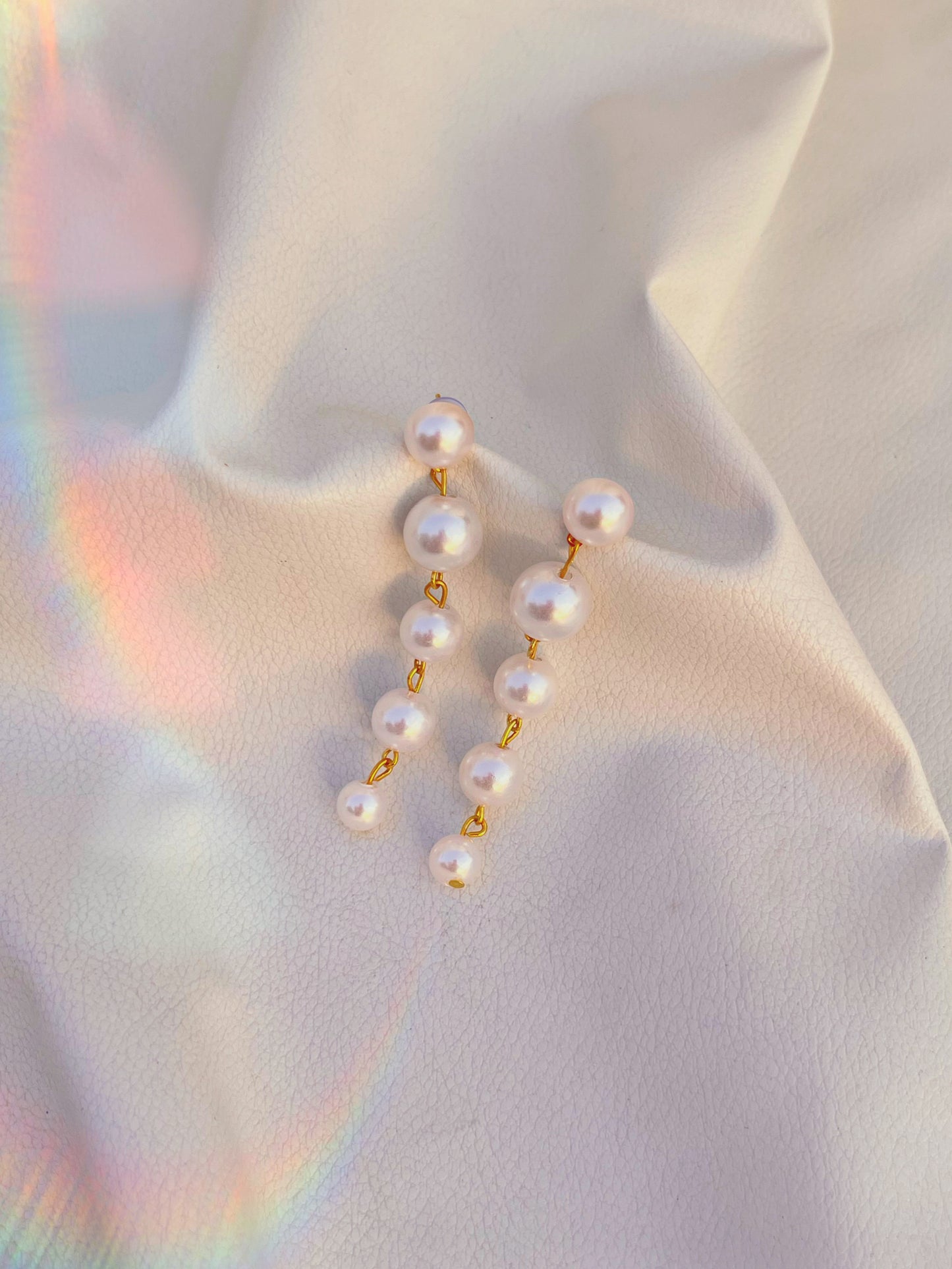 Bold pearl “Maisha” earrings 🤍