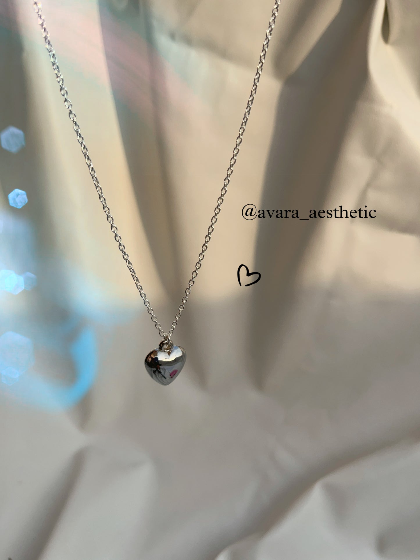 Silver heart chain necklace 🩶