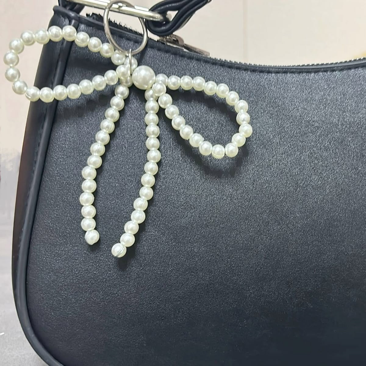 Pearl bow bagcharm / phonecharm ππ