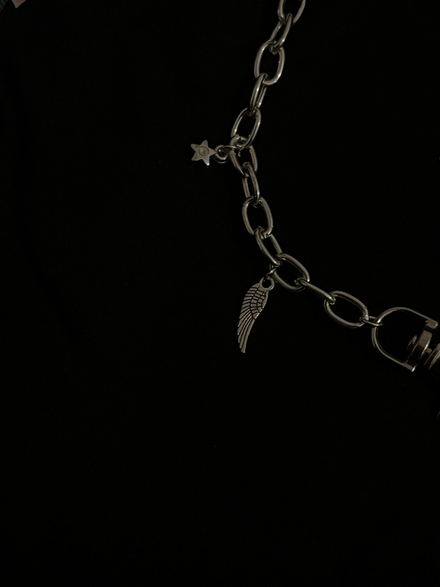 Vesper gothic theme necklace with grungy heart earrings ( set of necklace and earrings) 🔗🩶
