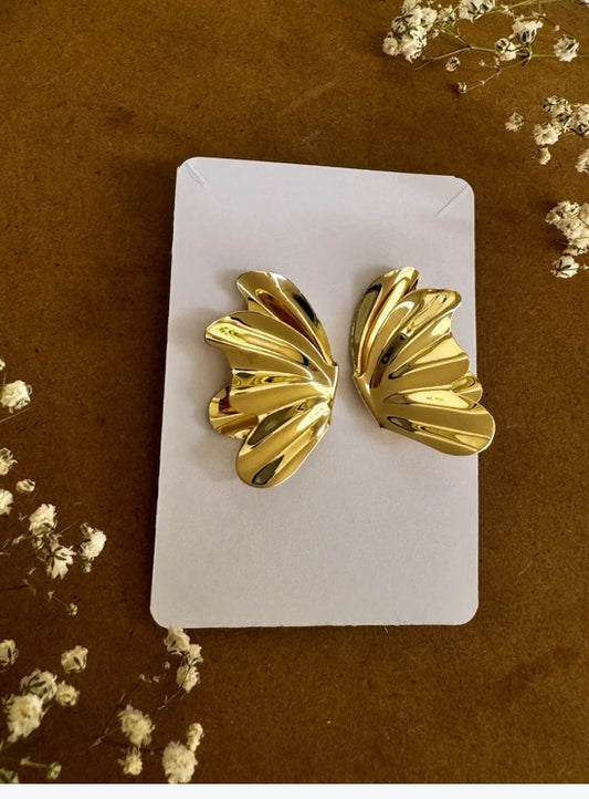 Venissa gold plated wings earrings ✨( anti tarnish , waterproof)