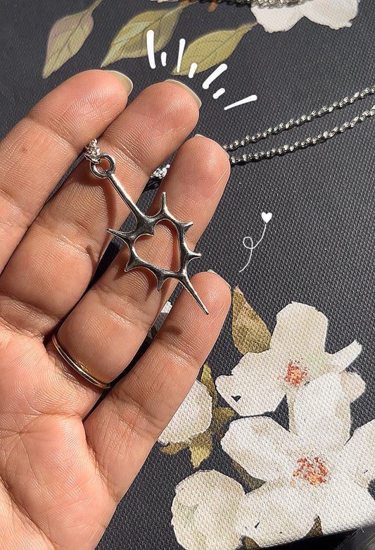 Revenge heart 🖤charm necklace(Genz vibe)