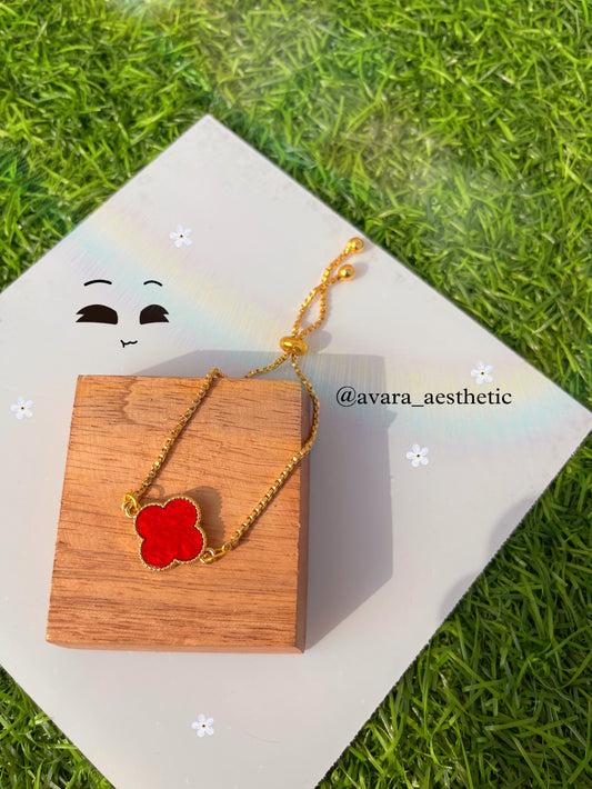 Red clover golden chain bracelet ❤️