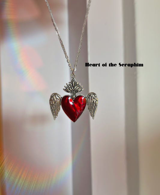 Heart of the seraphim Unisex necklace ❤️‍🔥 ( Anti tarnish, unisex)