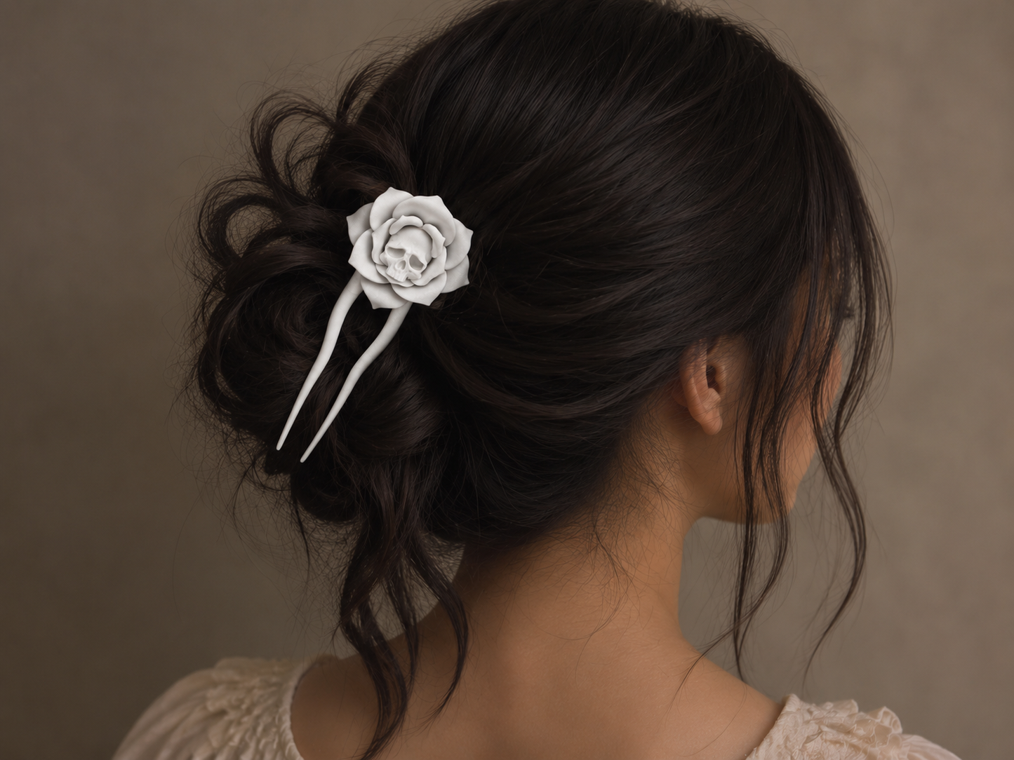 Noir Bloom Skull Hair Pin💀🌹