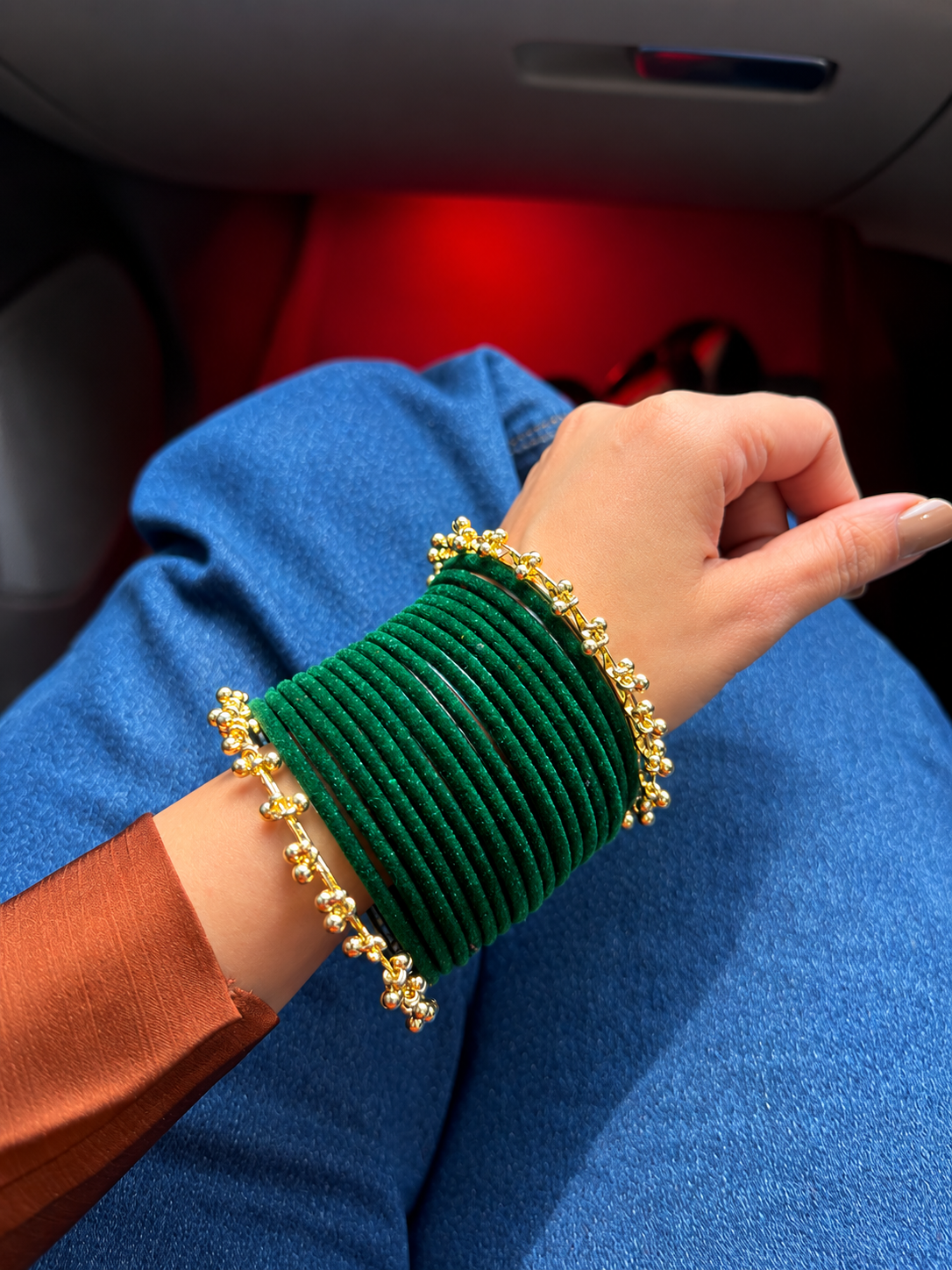 Hariyali Velvet Bangles Set🦚🎍