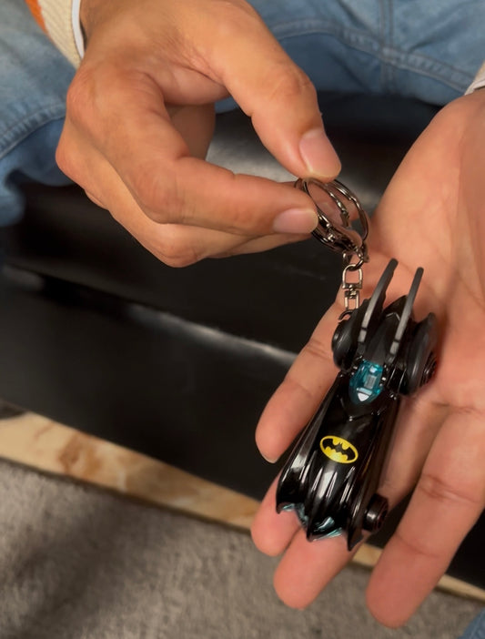 Batmobile hotwheel car keychain 🖤🦇 ( only prepaid accepted )