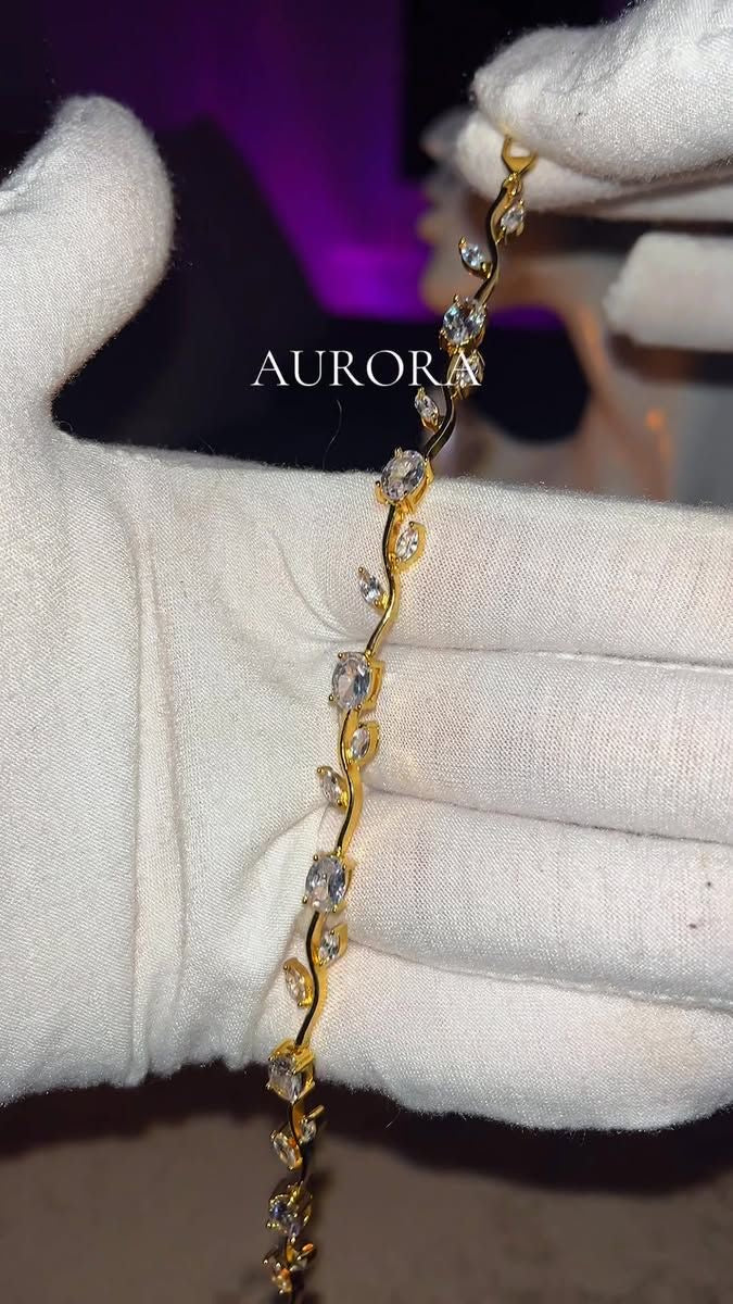 Aurora Tulip 🌷 Bracelet ✨ (Anti tarnish| water resistant | stainless steel base)