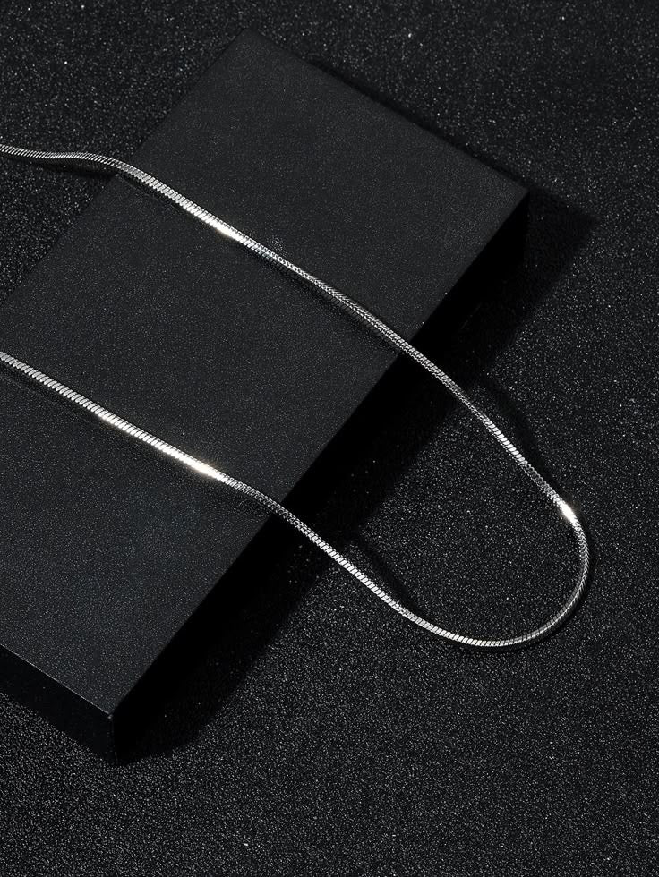 Sleek silver snakechain 🖤super stylish and adjustable! Antitarnish | water proof | non hypoallergenic