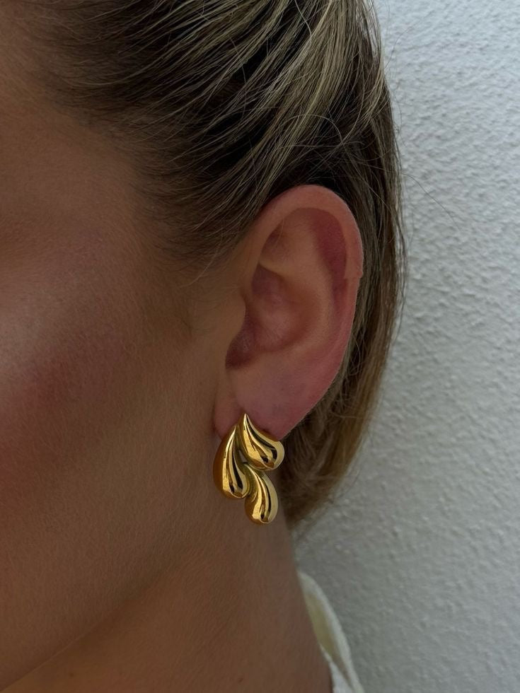 Emma gold /silver plated statement earrings 🌸