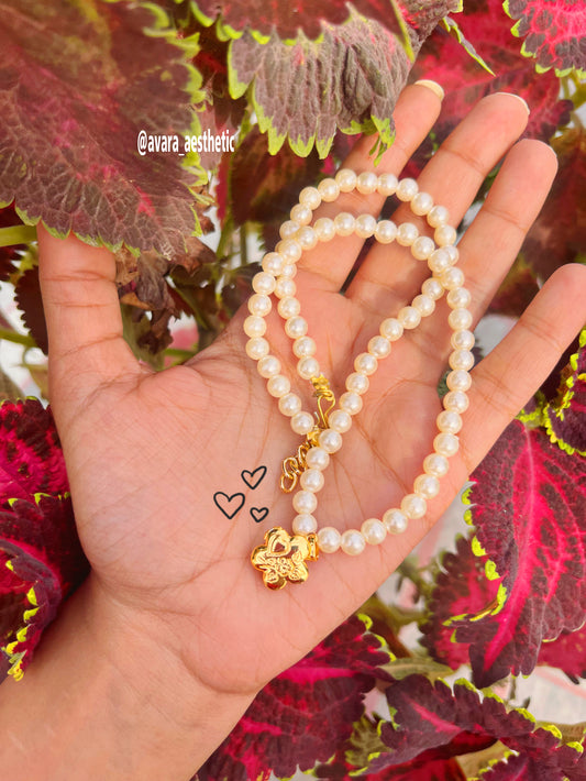 Opening flower pearl necklace 🌼