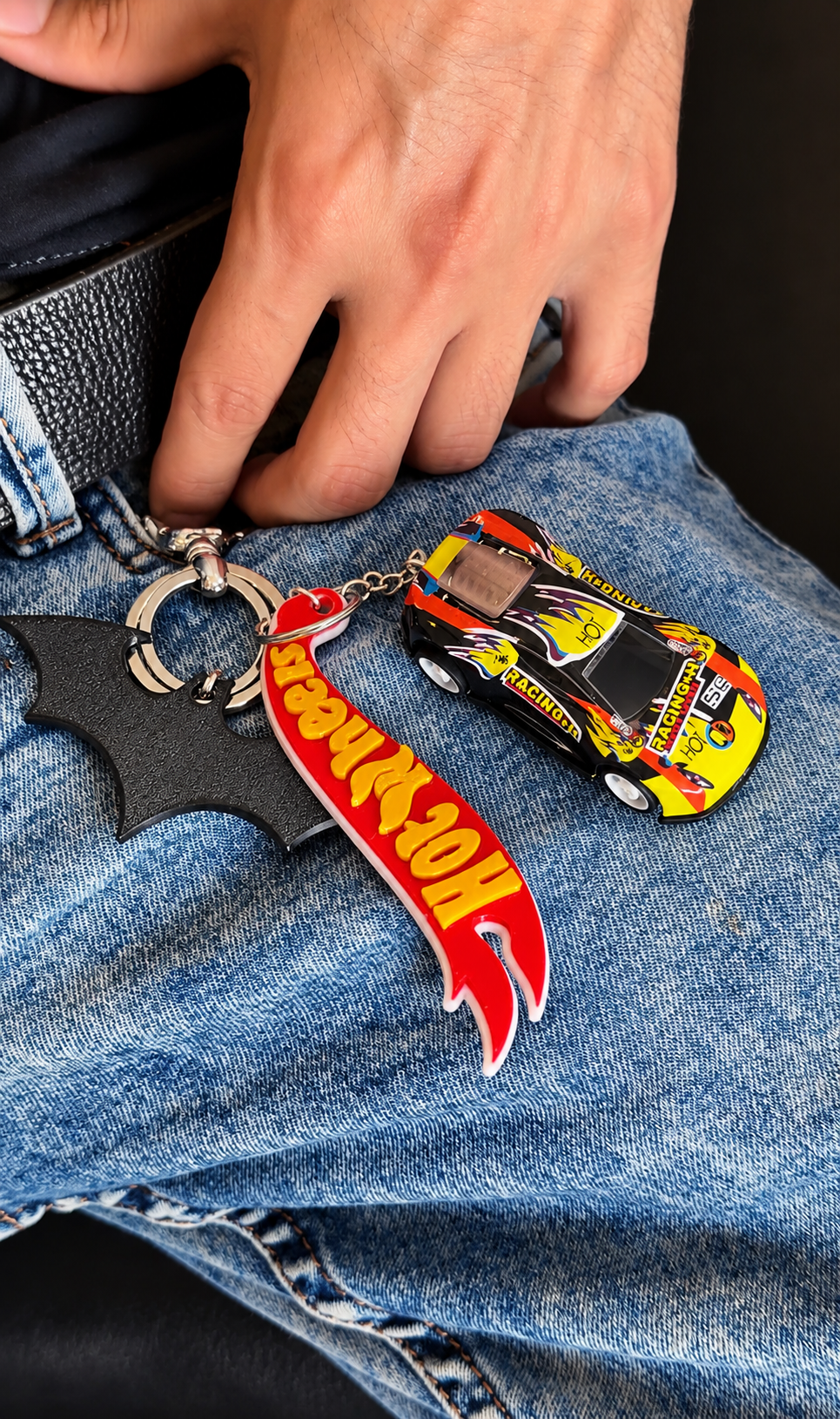 Hot Wheels × Batman Car Keychain | Random Car Design🔥🦇🏎️ “A little speed, a little Batman — and a whole lot of attitude. 🏎️🦇