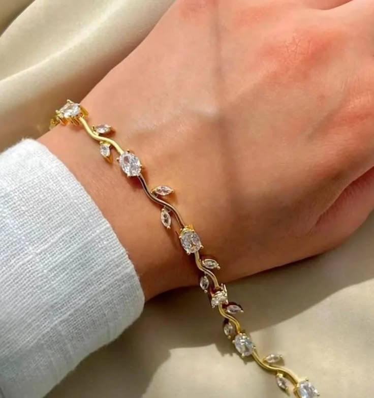 Aurora Tulip 🌷 Bracelet ✨ (Anti tarnish| water resistant | stainless steel base)