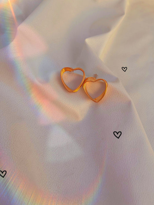 Golden heart “Avia” earrings✨
