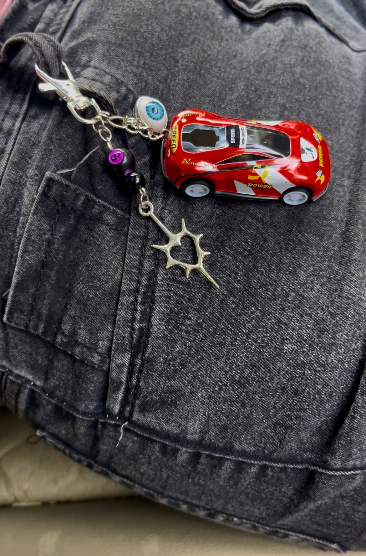 Carpool cool theme jeanscharm (can be used as jeanscharm, keychain, phonecharm )♦️🏎️