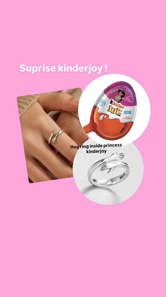 Suprise princess theme kinderjoy 😍 ( hug ring inside kinderjoy) ♥️