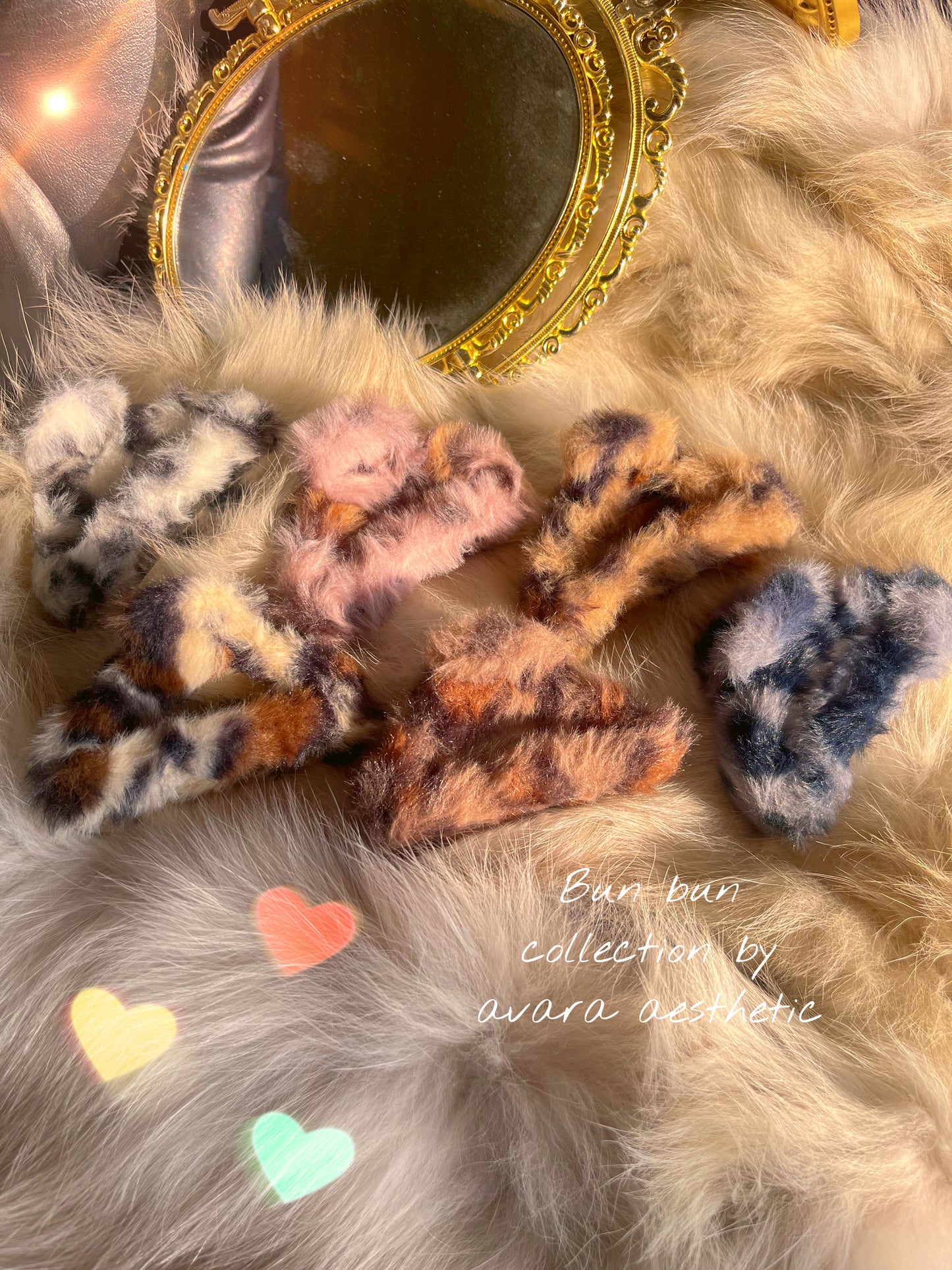 Leopard print furry claw clips from our bun bun collection is all 👀 💝♥️