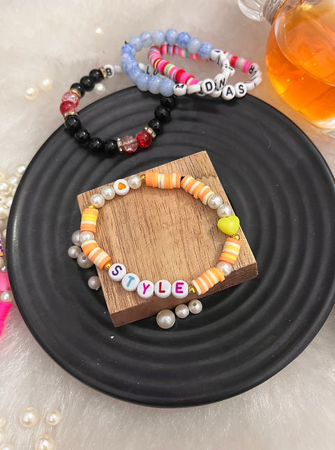 “Taylor swift”bracelets theme💖(available in 9 themes)select below⚡️