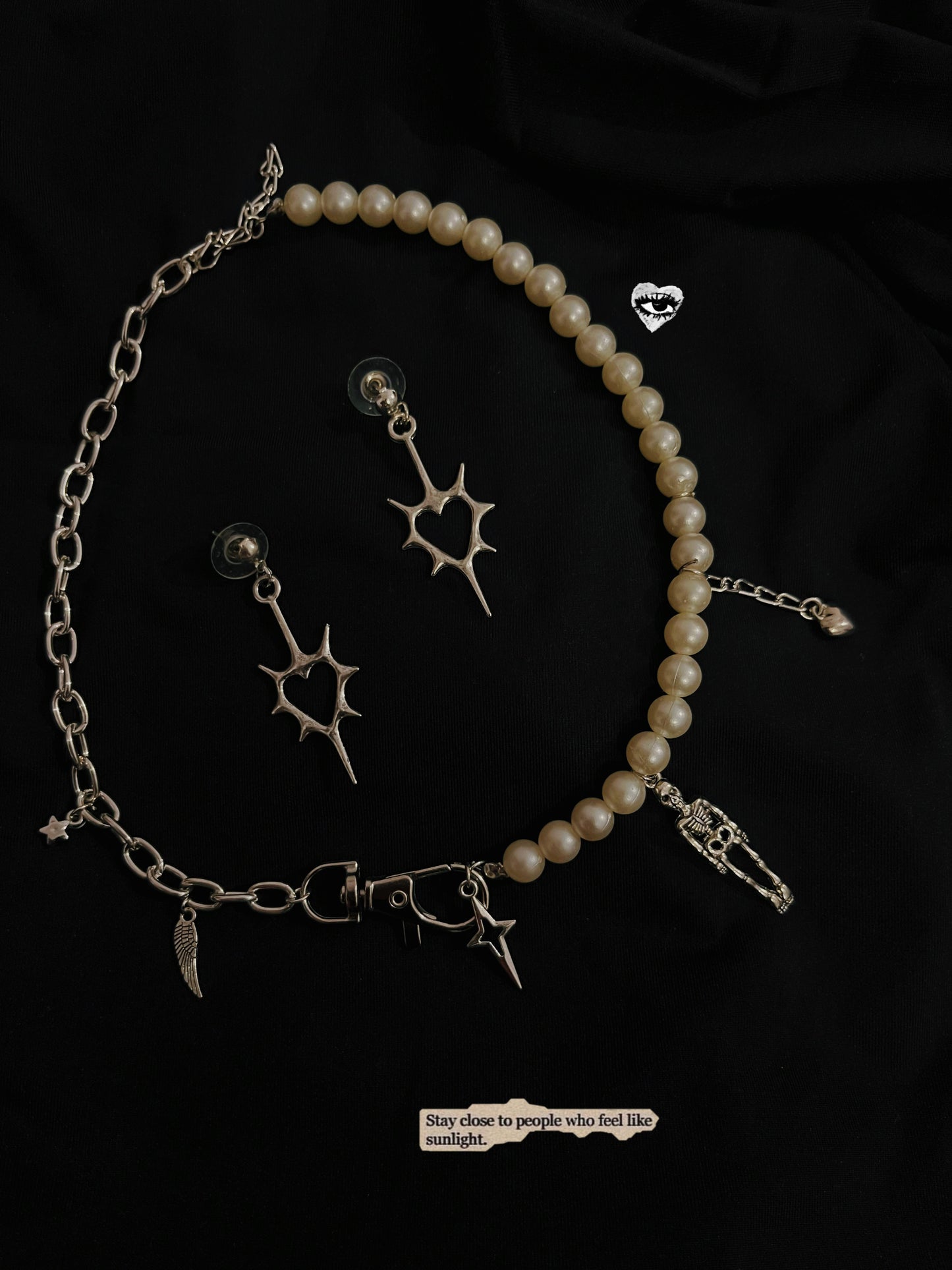 Vesper gothic theme necklace with grungy heart earrings ( set of necklace and earrings) 🔗🩶